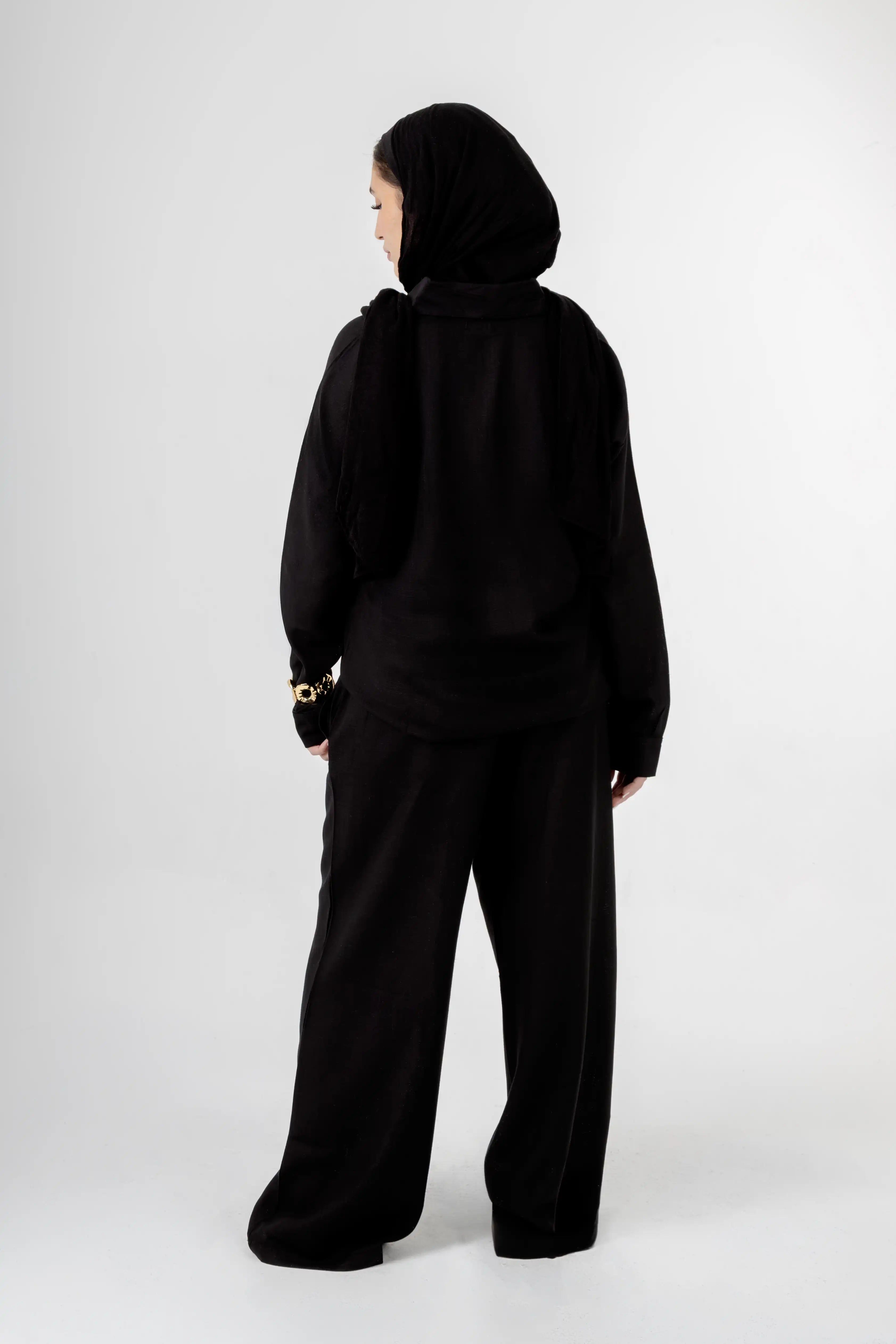 The Signature Linen Set