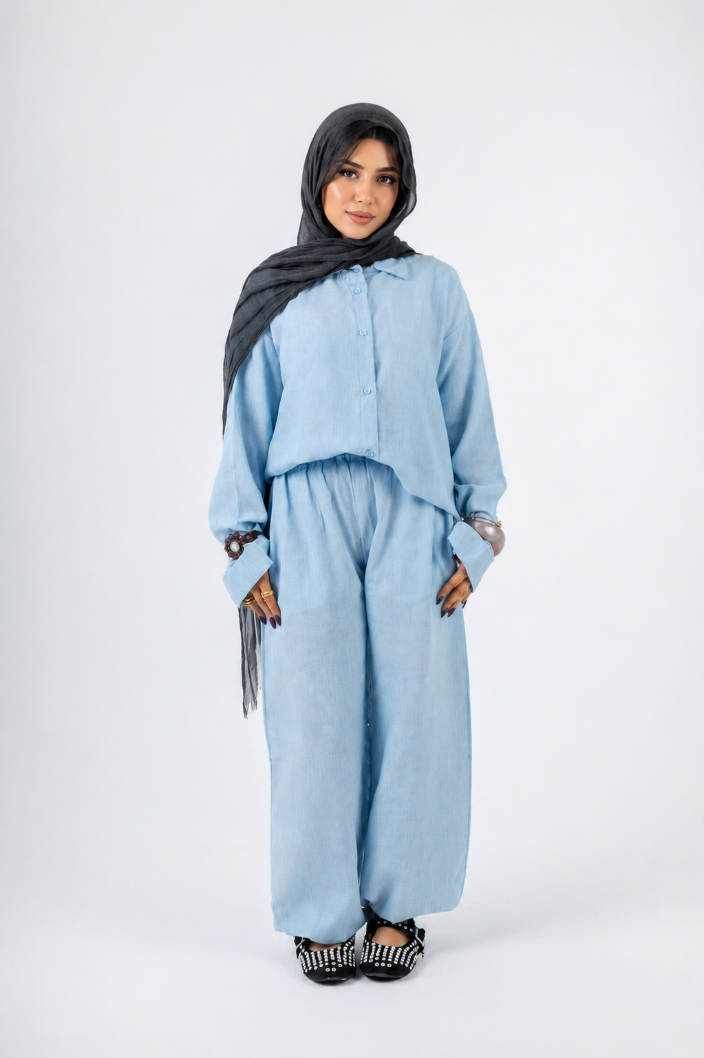 The Signature Linen Set